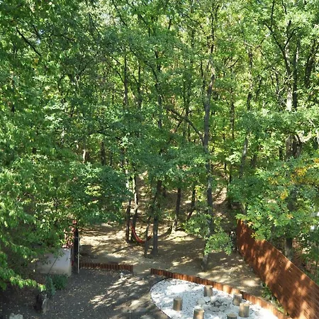 Daire Negy Evszak Vendeghaz Noszvaj