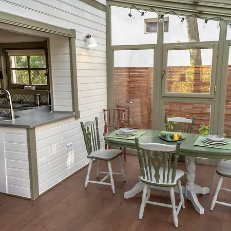 Daire Negy Evszak Vendeghaz Noszvaj