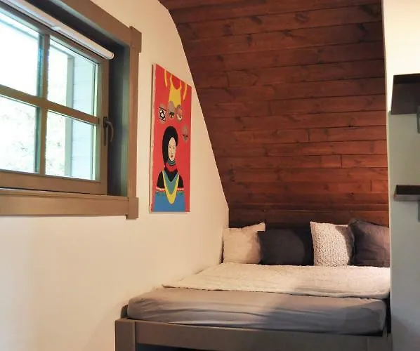 Negy Evszak Vendeghaz *